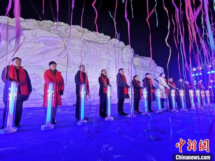 啟動(dòng)儀式現(xiàn)場(chǎng)?！≮w桂華 攝
