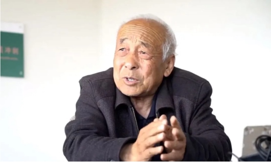 世界地球日，不忘治沙人1782.png