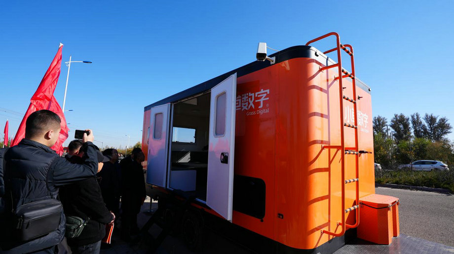 1761634906111688.jpg 玉米2.jpg