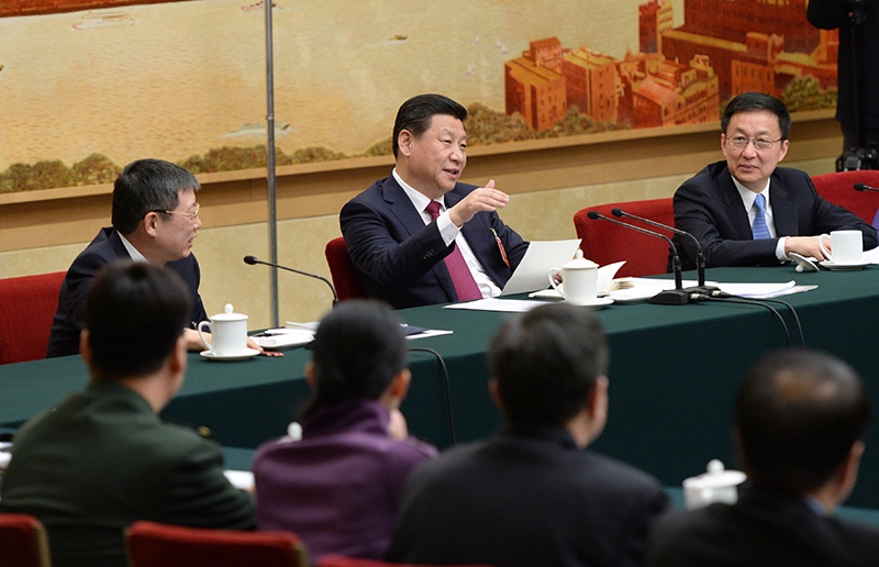 2014年3月習(xí)近平總書記參加十二屆全國人大二次會議上海代表團(tuán)的審議。