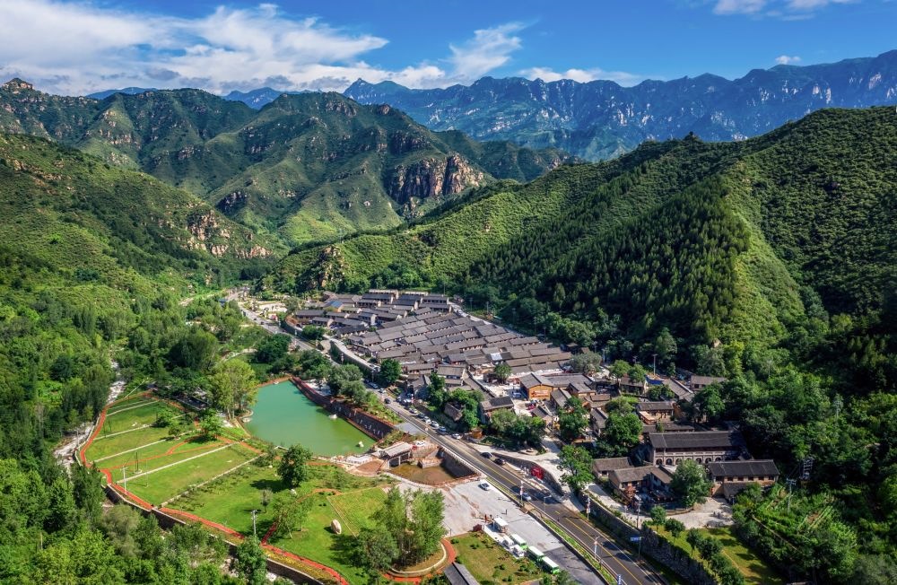這是2021年7月23日拍攝的河北省阜平縣駱駝灣村景色（無人機照片）。新華社記者 朱旭東 攝