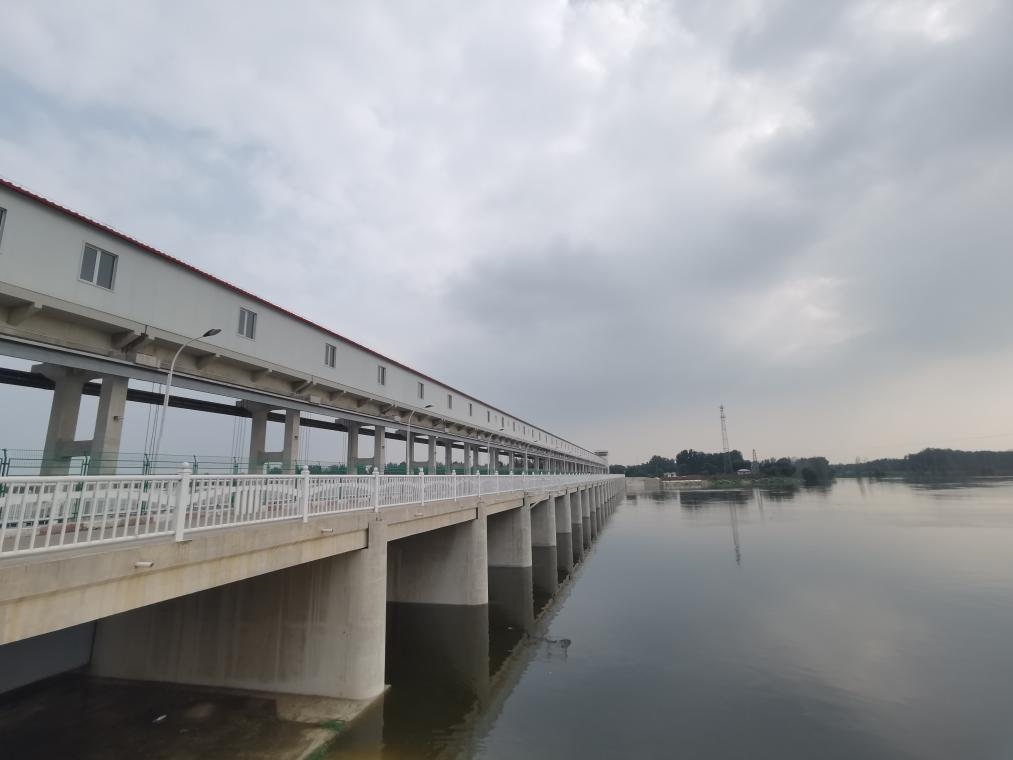 圖為獨(dú)流減河進(jìn)洪南閘。新華社記者 劉惟真 攝
