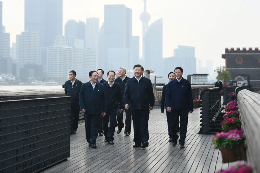 2019年11月2日，習(xí)近平在上海市楊浦區(qū)濱江公共空間楊樹浦水廠濱江段考察。