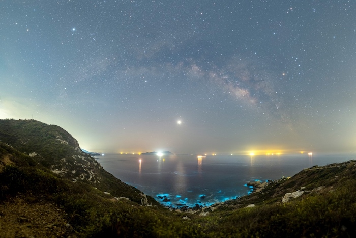 西涌國(guó)際暗夜社區(qū)夜間美景。深圳市天文臺(tái)供圖