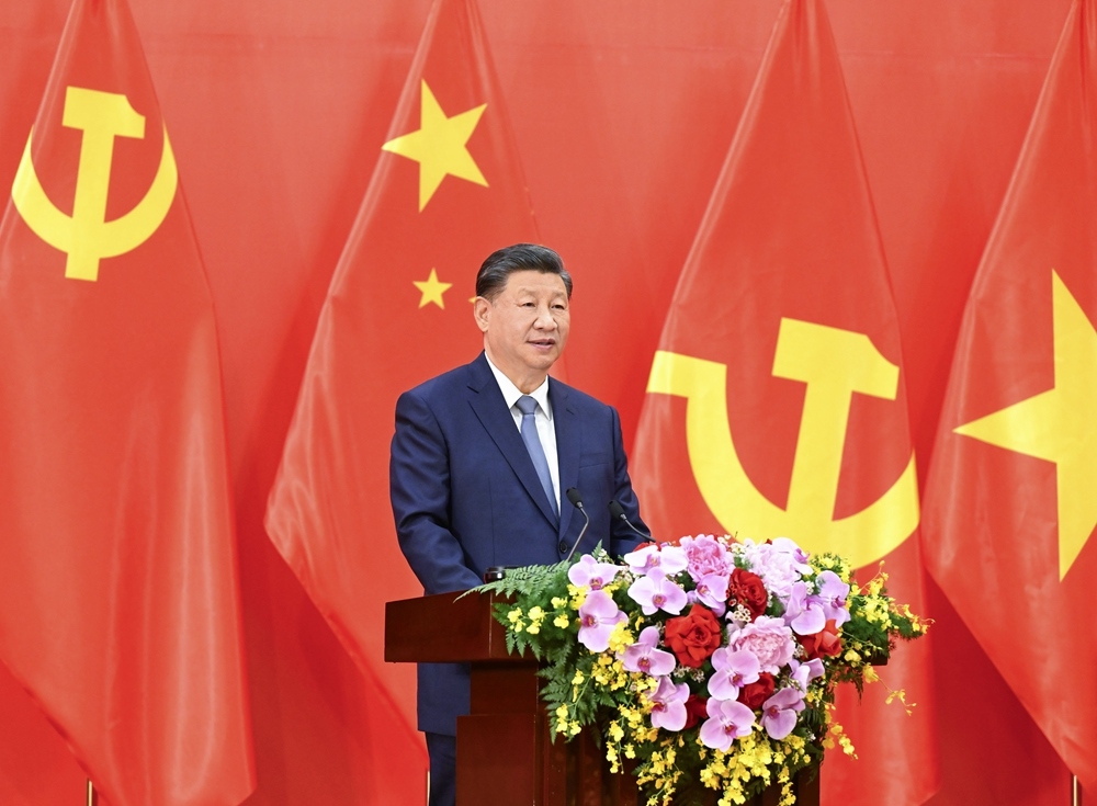 習近平總書記發(fā)表題為《賡續(xù)傳統(tǒng)友誼，開創(chuàng)中越命運共同體建設(shè)新征程》的重要講話。