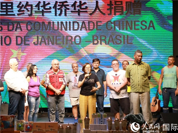 捐贈活動中方發(fā)起人之一的孫特英女士在捐贈活動中致辭。人民網(wǎng)記者 陳海琪攝