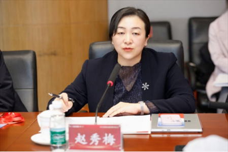 人民網(wǎng)輿情數(shù)據(jù)中心主任、人民在線總經(jīng)理趙秀梅發(fā)言