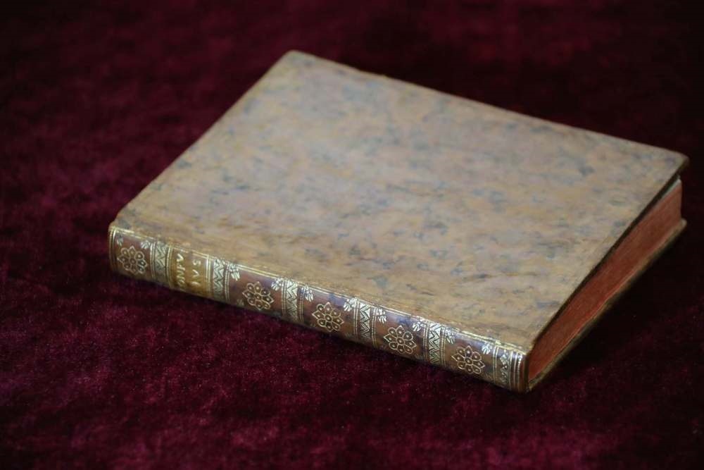 這是典藏于中國(guó)國(guó)家圖書館的《論語導(dǎo)讀》。