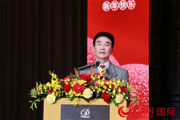 在日中國企業(yè)協(xié)會會長王家馴致辭。人民網(wǎng) 許可攝