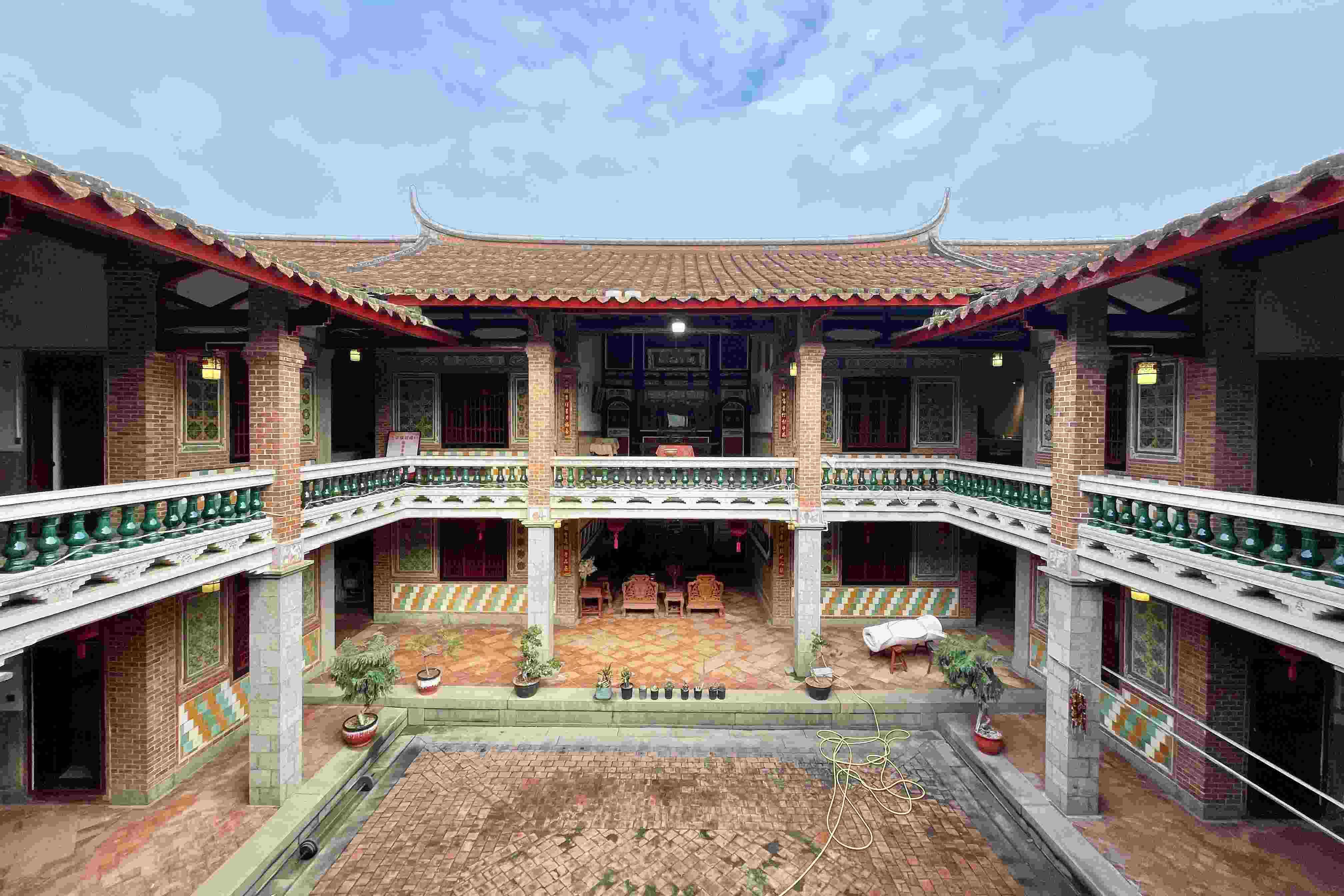 遠(yuǎn)峰厝。林瑤 攝