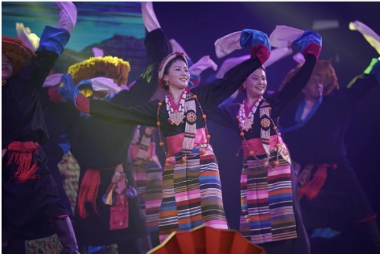 圖為2024“歡樂(lè)春節(jié)”中泰互致新春賀辭活動(dòng)現(xiàn)場(chǎng)。 中國(guó)駐泰國(guó)大使館文化處供圖
