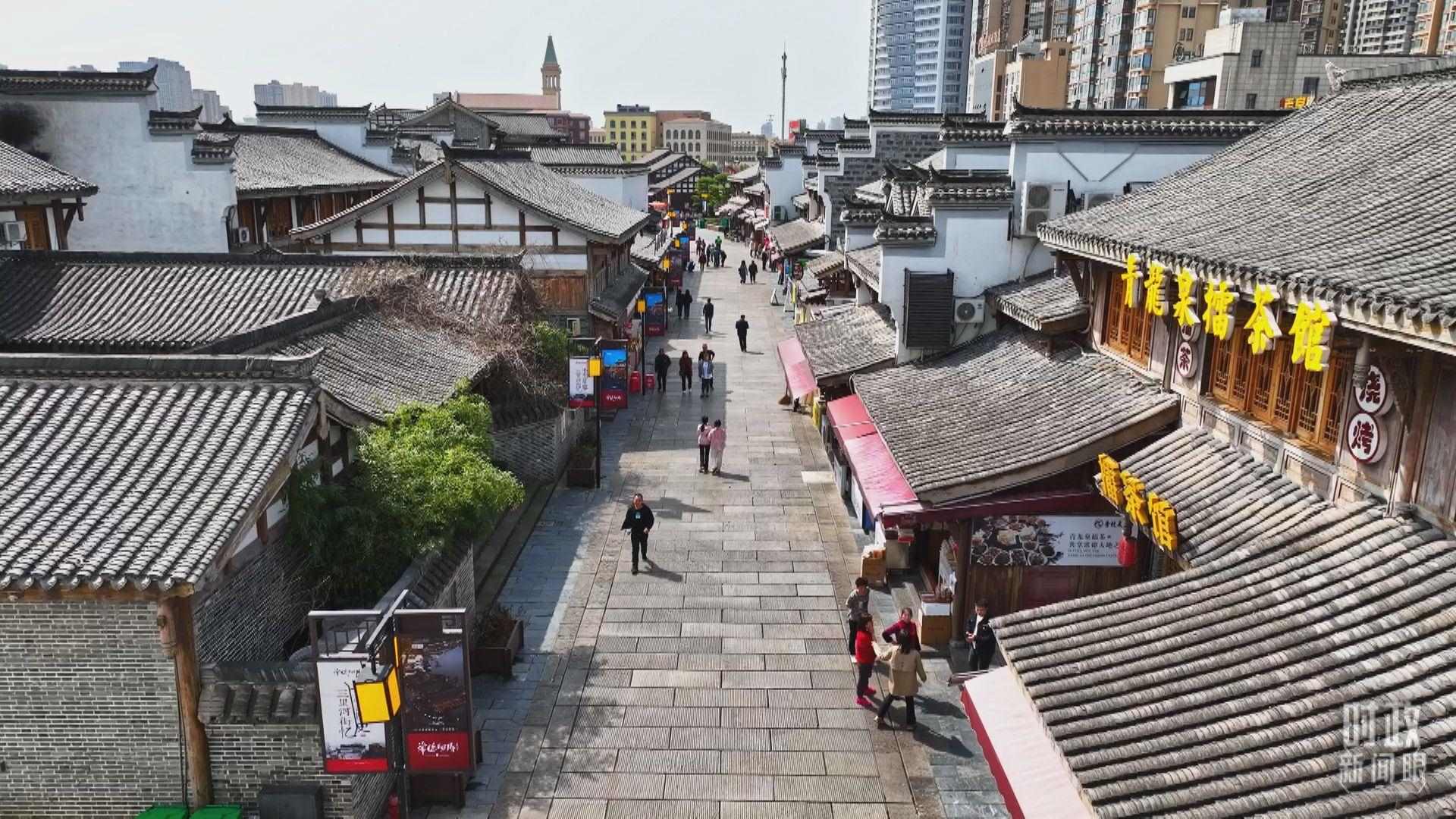 △常德河街。（總臺(tái)記者姚鵬、溫盛強(qiáng)拍攝）