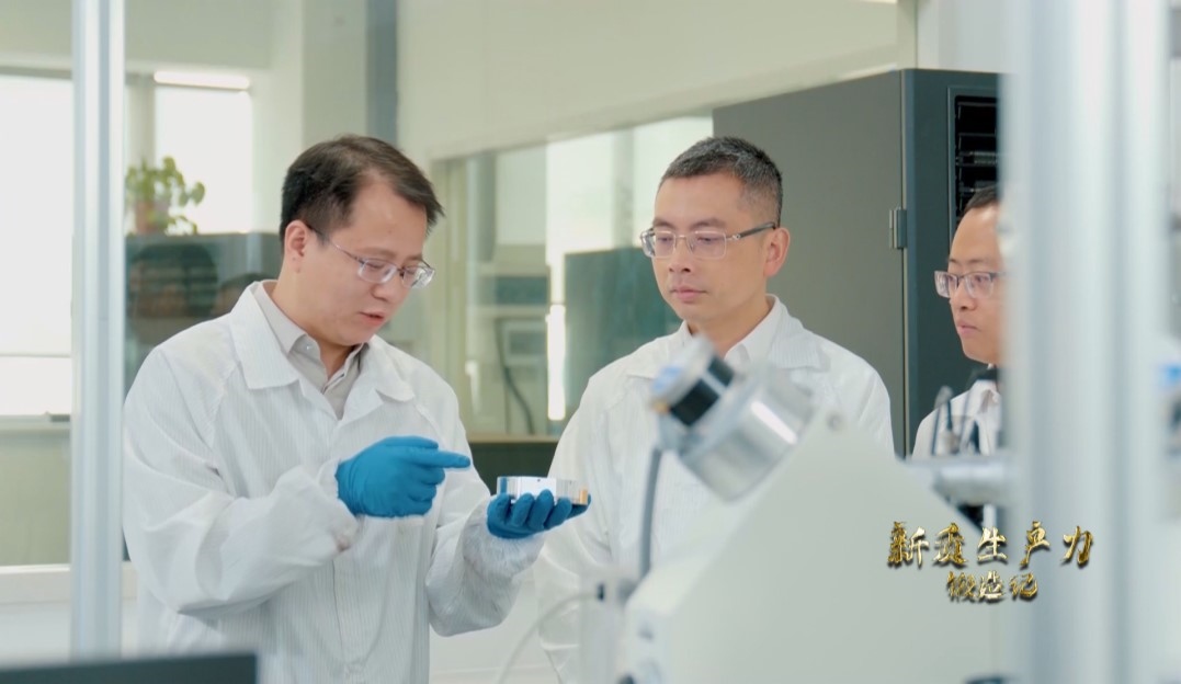 長沙巴斯夫杉杉電池材料研究院，正在進行電池材料研究。