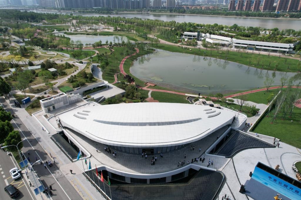 這是位于西安的中亞公園航拍畫面。新華社記者付瑞霞 攝
