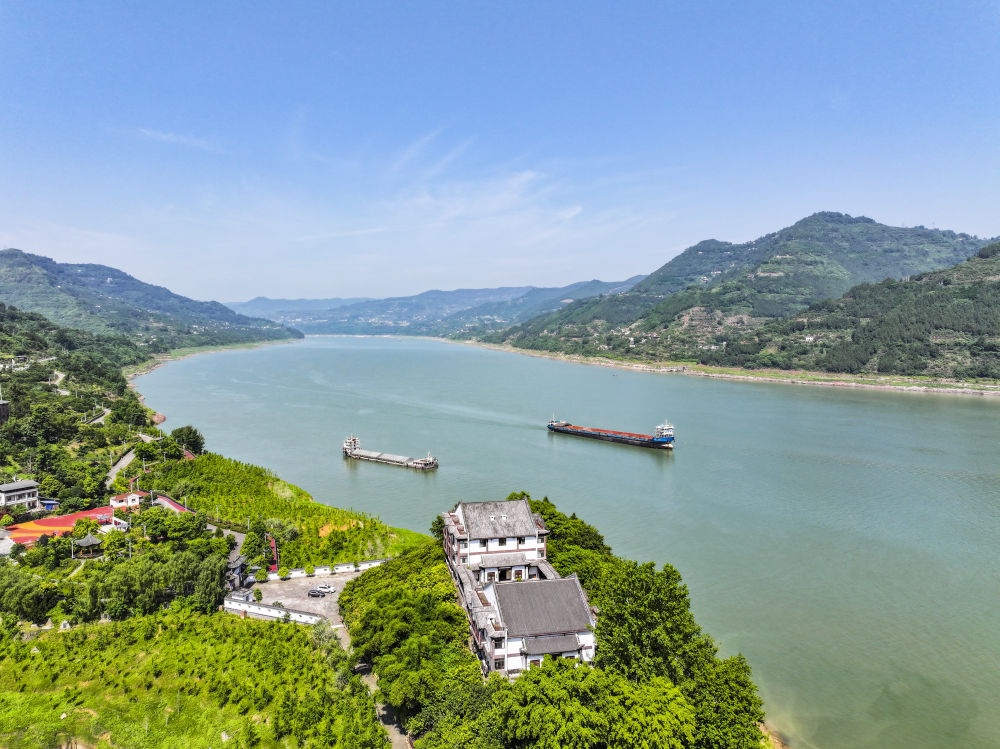 長江重慶萬州段景象（2024年5月15日攝，無人機照片）。新華社記者 王全超 攝