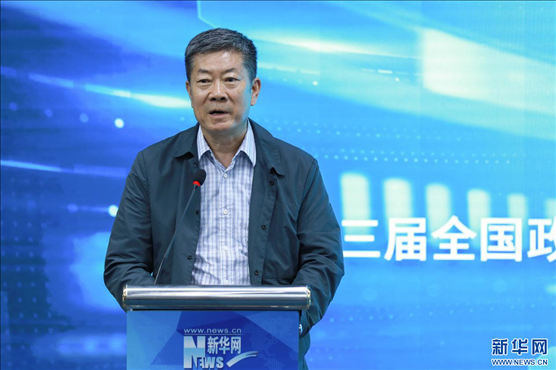 中國版權(quán)協(xié)會理事長、第十三屆全國政協(xié)文化文史和學習委員會副主任、新聞出版總署原副署長、國家版權(quán)局原副局長閻曉宏現(xiàn)場致辭