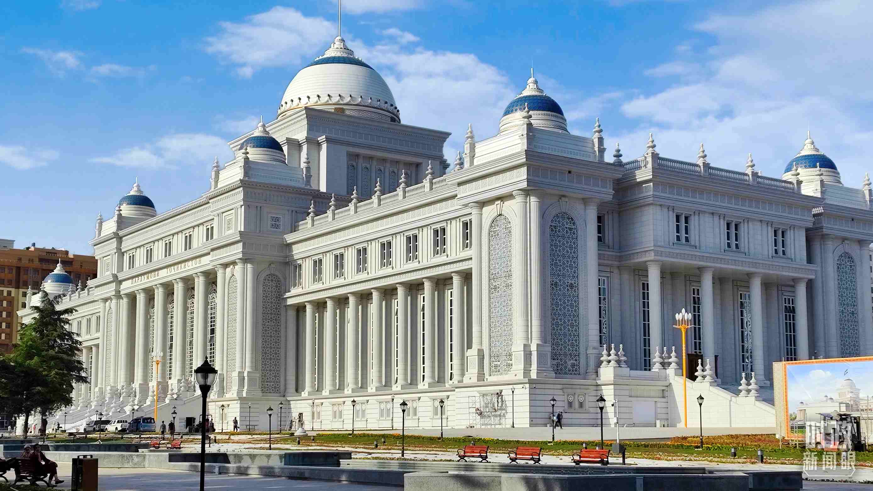 △中方援建塔議會(huì)大樓。（總臺(tái)記者員志軍拍攝）