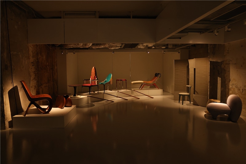《新生萬物-中國非遺與當(dāng)代設(shè)計(jì)展》展廳。陽光媒體集團(tuán)供圖