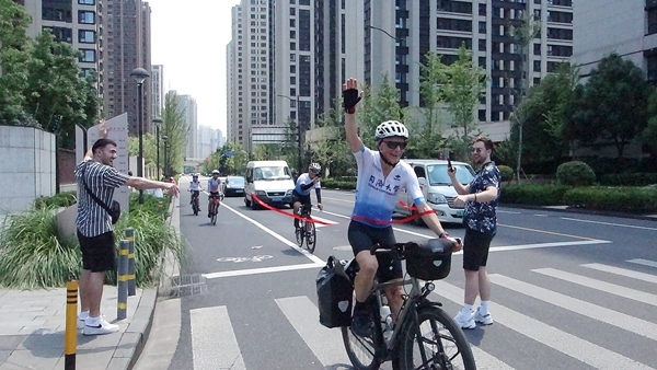Ole Bouman的騎行之旅。校方供圖