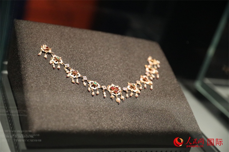 展覽“傳奇之旅：馬可·波羅與絲綢之路上的世界”展品。人民網(wǎng) 殷韜攝