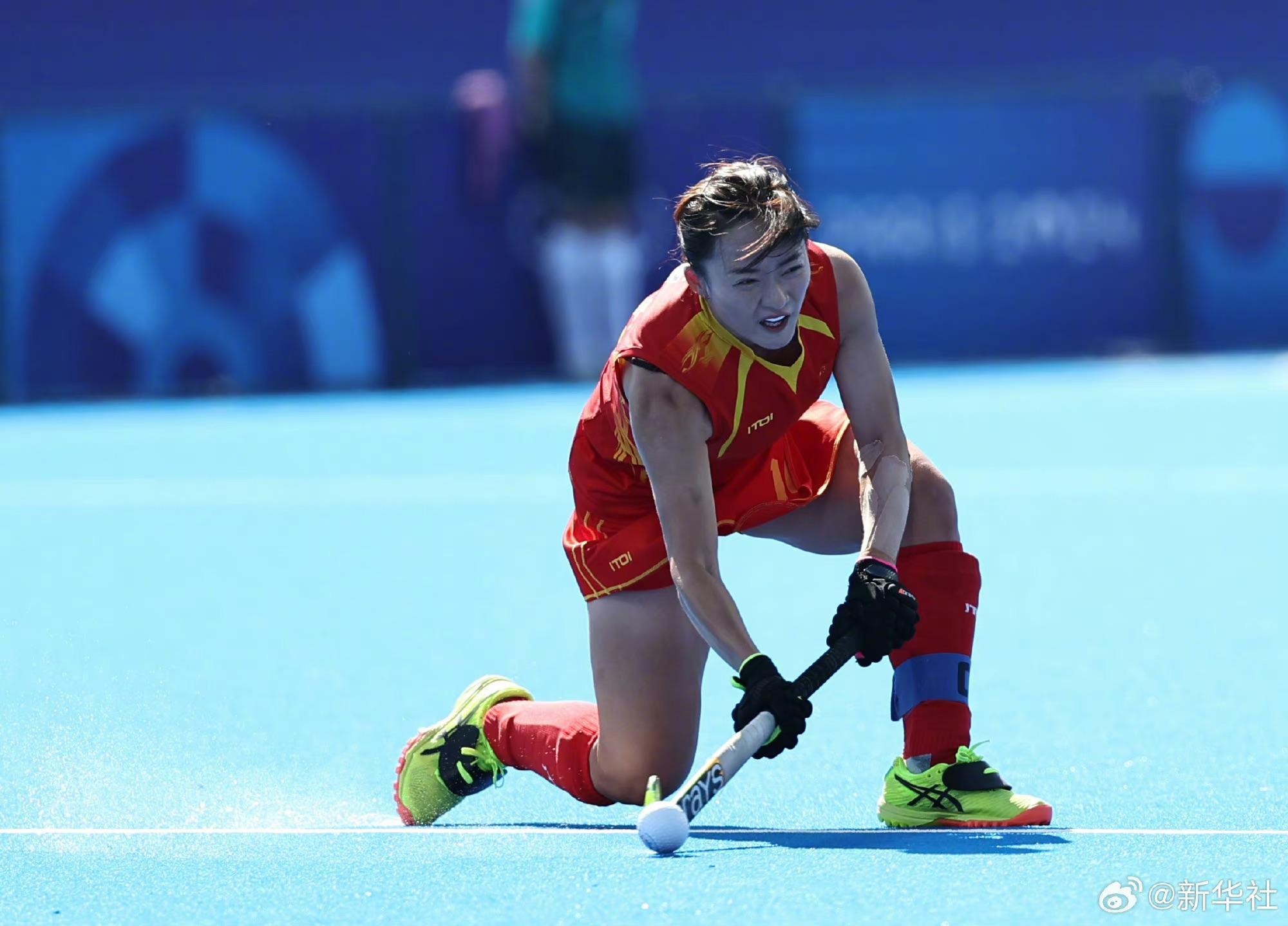 巴黎奧運(yùn)會上，中國女子曲棍球隊(duì)在賽場揮灑汗水