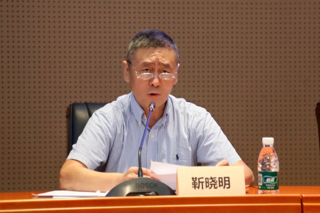 科技外交專家委員會主任委員、科技部國際合作司原司長靳曉明致辭。主辦方供圖