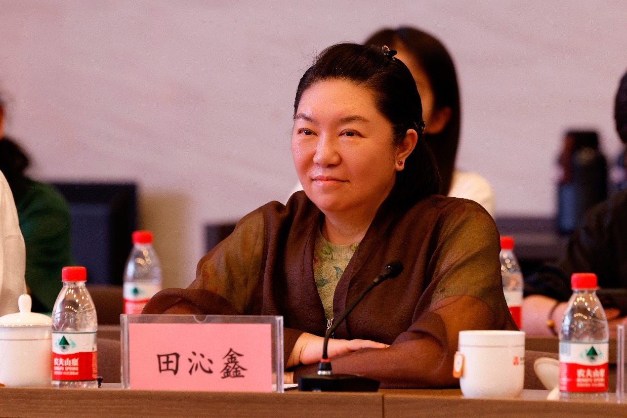 中國(guó)國(guó)家話劇院院長(zhǎng)田沁鑫。國(guó)話供圖