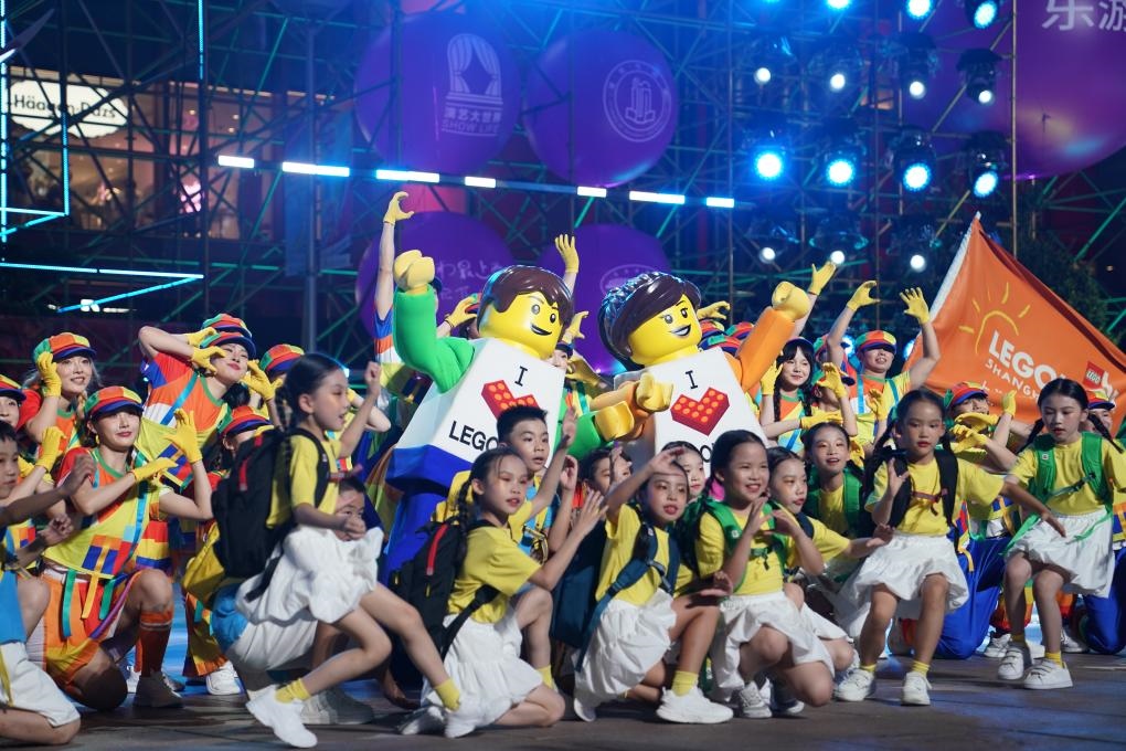 9月14日晚，演員在上海旅游節(jié)開幕式上表演。新華社發(fā)（陳浩明 攝）