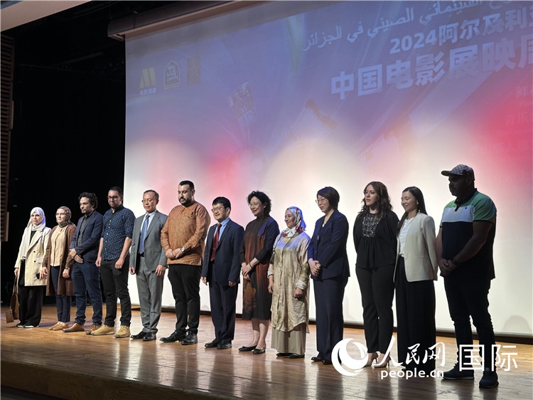 中阿兩國官員、電影行業(yè)從業(yè)者、媒體代表等出席開幕式 郝瑞敏攝