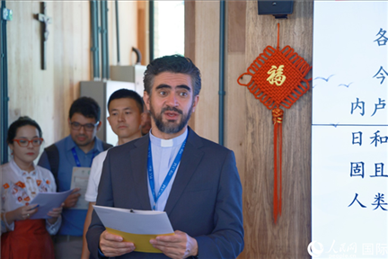 里約天主教大學校長安德森·佩德羅索在活動現(xiàn)場致辭。人民網(wǎng)記者 陳海琪攝