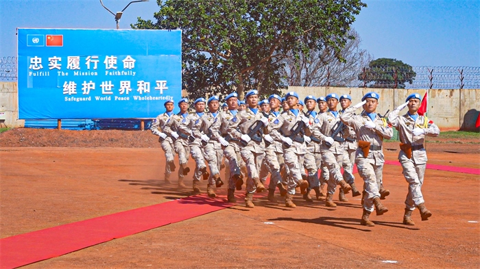 分列式接受各國來賓檢閱。王軍杰攝