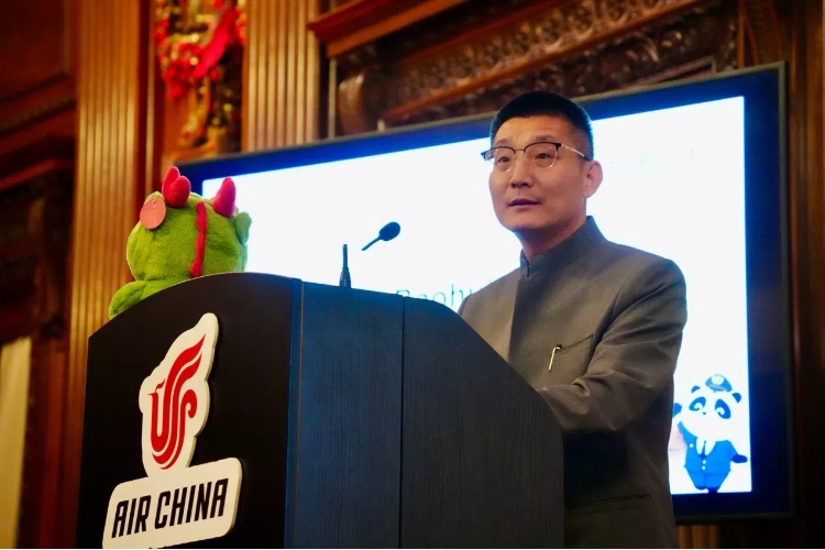 國航倫敦營業(yè)部總經(jīng)理夏寶輝致辭。吳若鳴攝