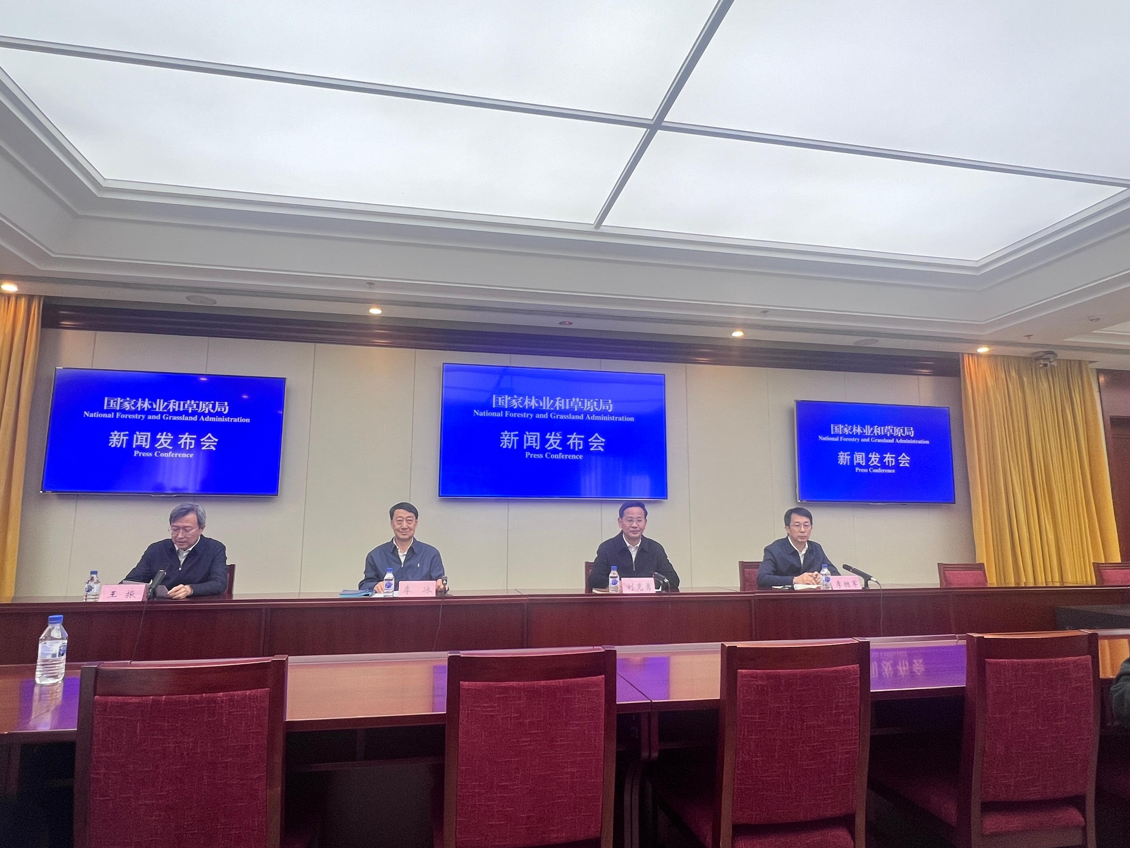 12月例行新聞發(fā)布會現(xiàn)場。人民網(wǎng) 歐陽易佳攝