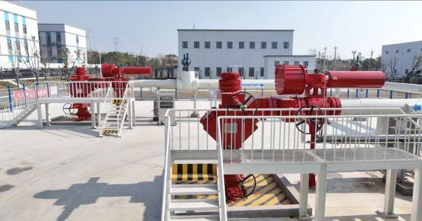 300兆瓦壓氣儲(chǔ)能示范工程鹽穴儲(chǔ)氣庫井場(chǎng)。受訪者供圖