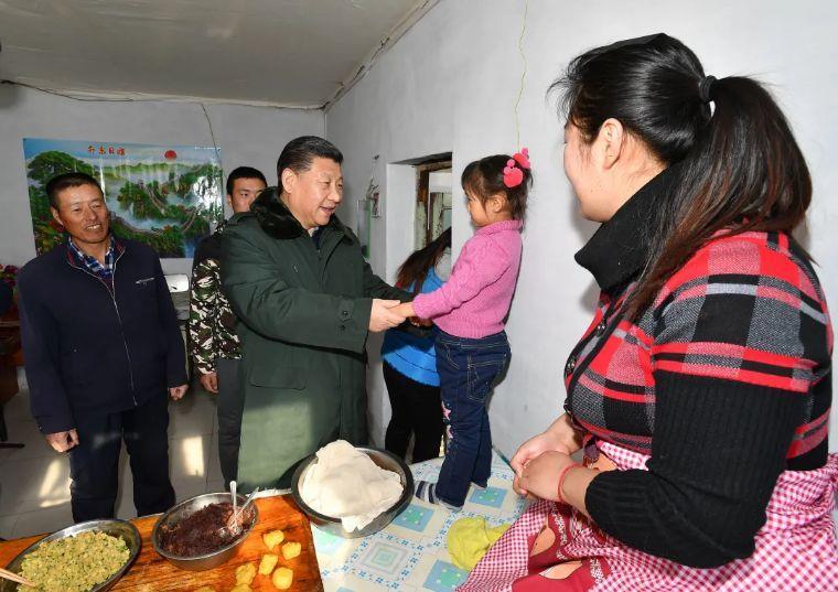 2017年1月24日，習(xí)近平總書記在河北張家口張北縣德勝村看望慰問。