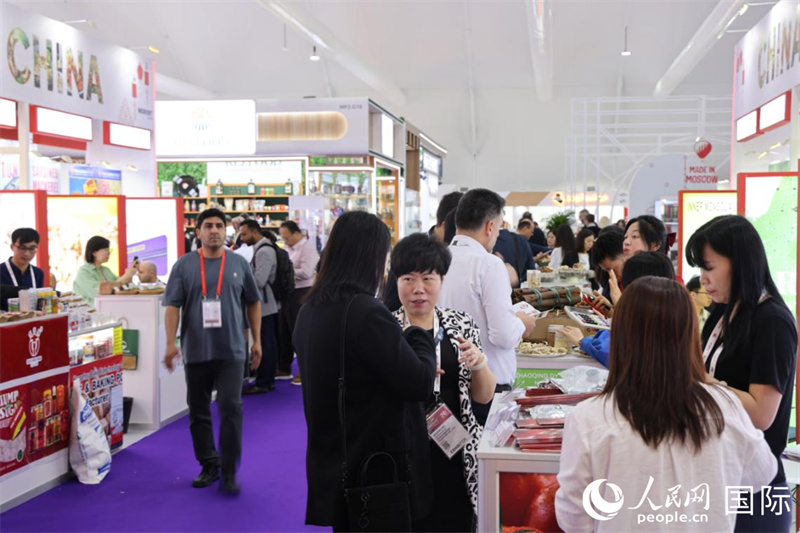 第三十屆海灣食品展正在迪拜舉行，圖為中國館一角。人民網(wǎng)記者 張志文攝