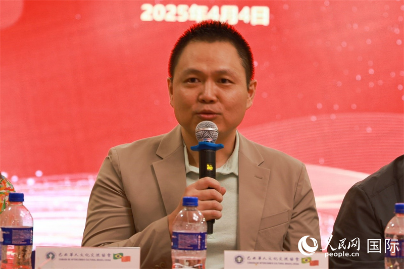中國駐里約熱內(nèi)盧總領(lǐng)館副總領(lǐng)事王尉育在座談會(huì)上致辭。人民網(wǎng)記者 陳海琪攝