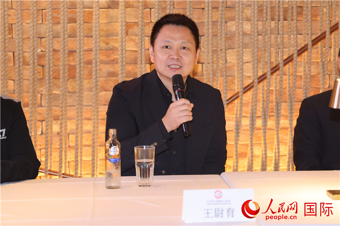中國(guó)駐里約熱內(nèi)盧總領(lǐng)館副總領(lǐng)事王尉育在座談會(huì)上致辭。 人民網(wǎng)記者 時(shí)元皓攝